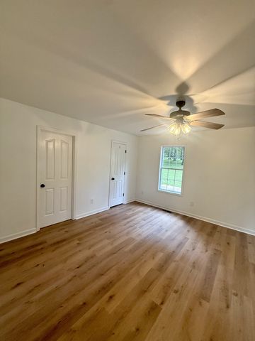 43 Hawthorne Dr, N, Lawrenceburg, TN 38464