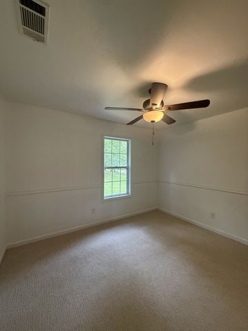 43 Hawthorne Dr, N, Lawrenceburg, TN 38464