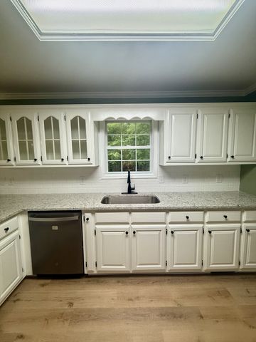 43 Hawthorne Dr, N, Lawrenceburg, TN 38464