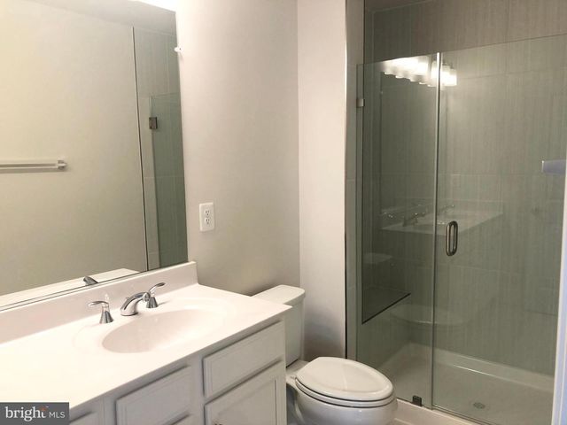 1806 BRISCOE LN, Fredericksburg, VA 22401