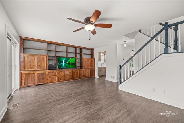 904 Geneva Drive, Geneva, IL 60134