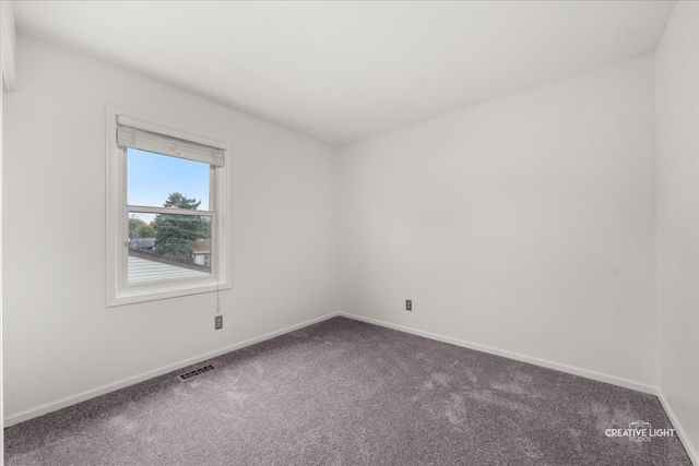 904 Geneva Drive, Geneva, IL 60134