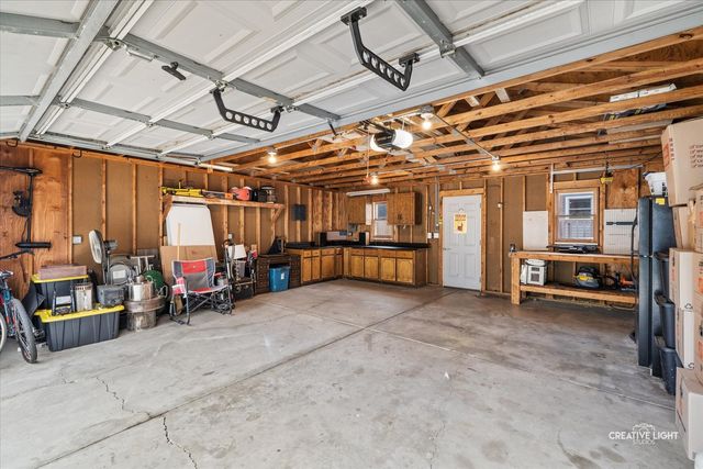 904 Geneva Drive, Geneva, IL 60134