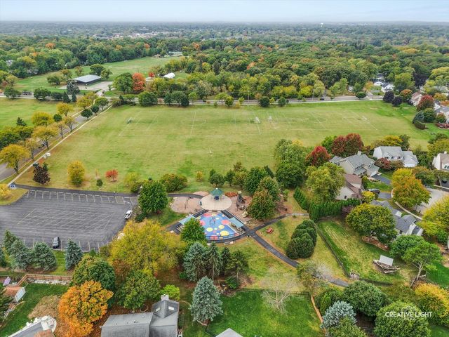 904 Geneva Drive, Geneva, IL 60134