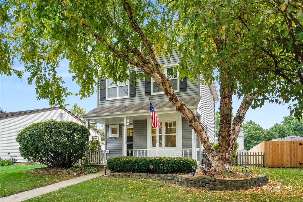 904 Geneva Drive, Geneva, IL 60134