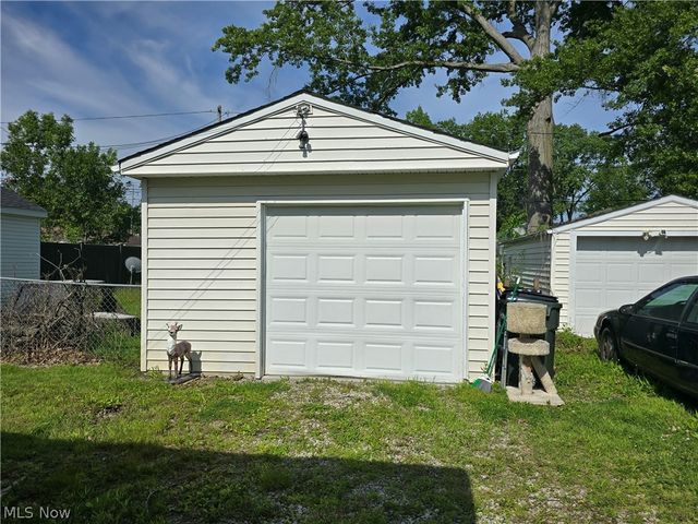 169 Boston Avenue, Elyria, OH 44035