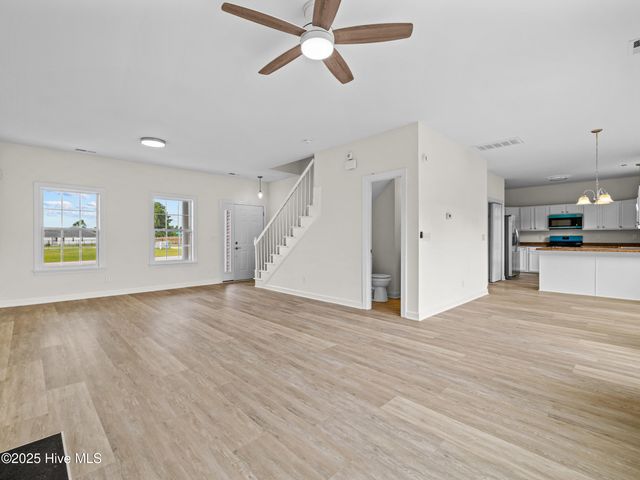 401 Mossy Oak Lane, Jacksonville, NC 28540