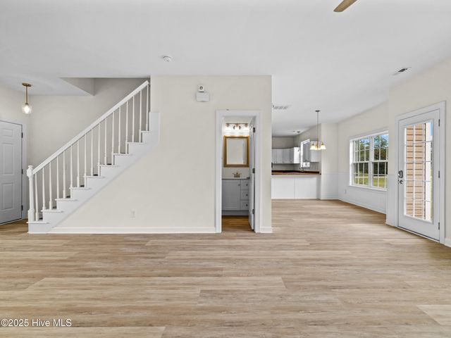 401 Mossy Oak Lane, Jacksonville, NC 28540