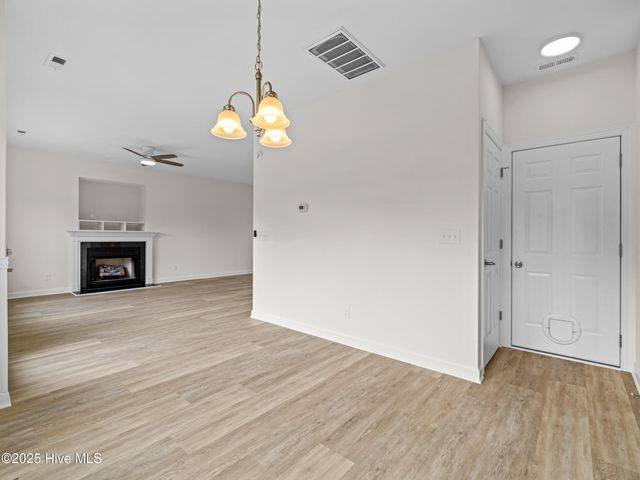 401 Mossy Oak Lane, Jacksonville, NC 28540