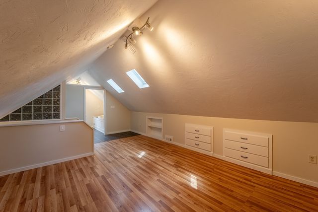 58 Bailey St, Worcester, MA 01602