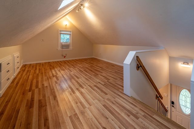 58 Bailey St, Worcester, MA 01602