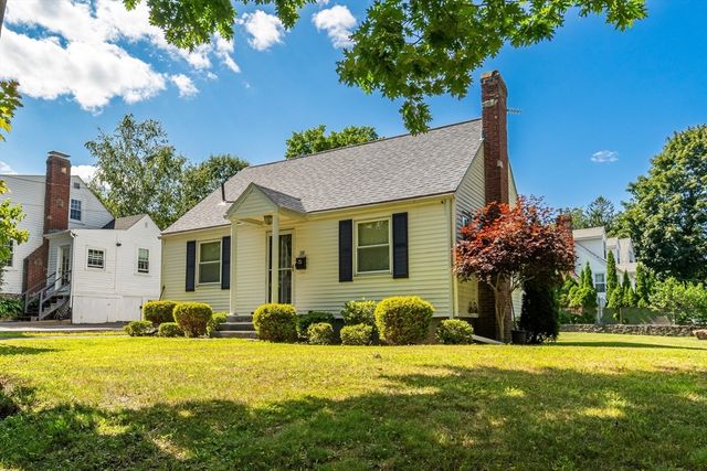 58 Bailey St, Worcester, MA 01602