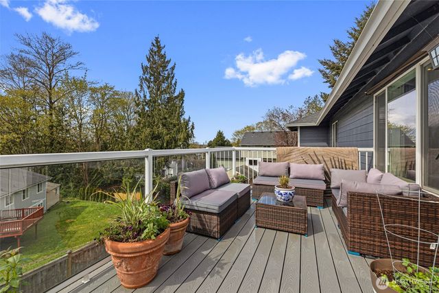 6118 72nd Drive NE, Marysville, WA 98270