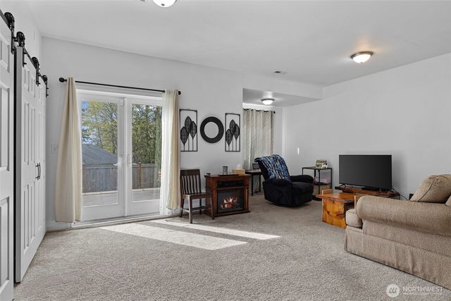 6118 72nd Drive NE, Marysville, WA 98270