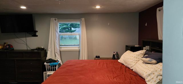 22841 Greenleaf Boulevard, Elkhart, IN 46514