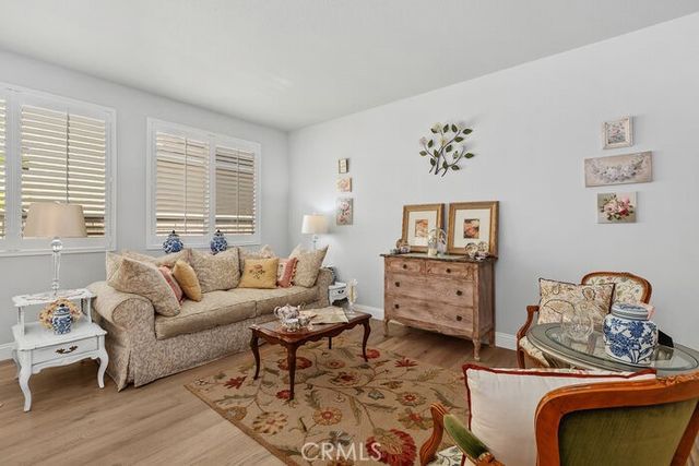 35597 Hawkeye, Murrieta, CA 92563