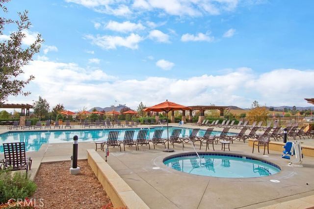 35597 Hawkeye, Murrieta, CA 92563