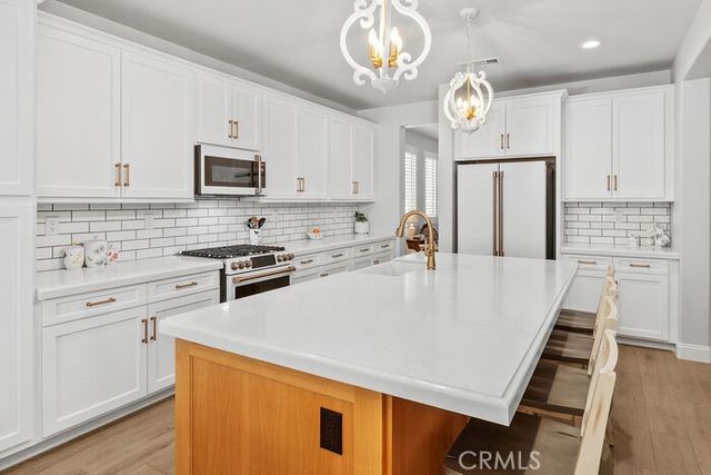 35597 Hawkeye, Murrieta, CA 92563