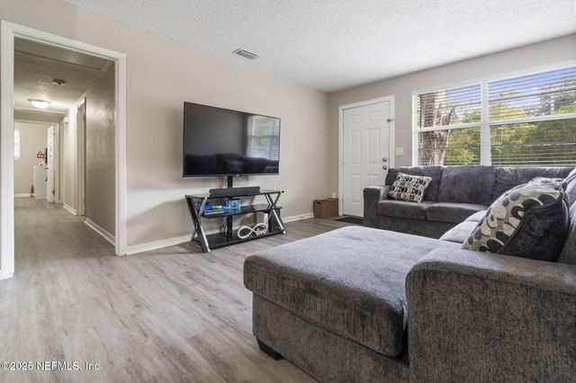 3936 MACGREGOR Drive, Jacksonville, FL 32210