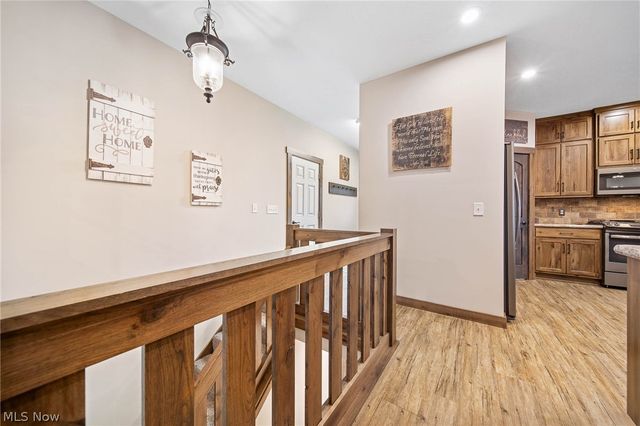 31 Shannon Drive, Apple Creek, OH 44606