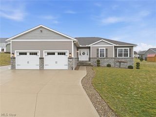 31 Shannon Drive, Apple Creek, OH 44606