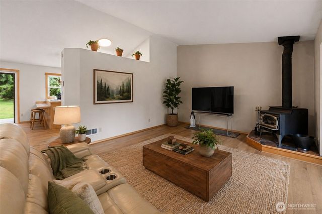 23417 32nd Avenue NE, Arlington, WA 98223