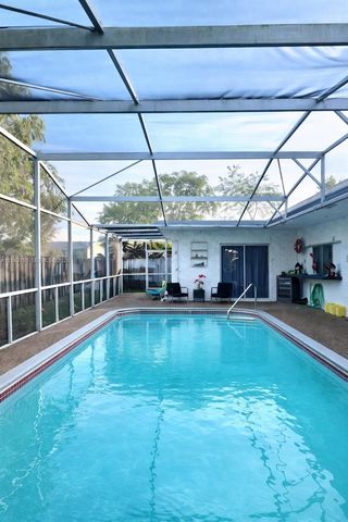 2450 NW 85th Avenue, Sunrise, FL 33322