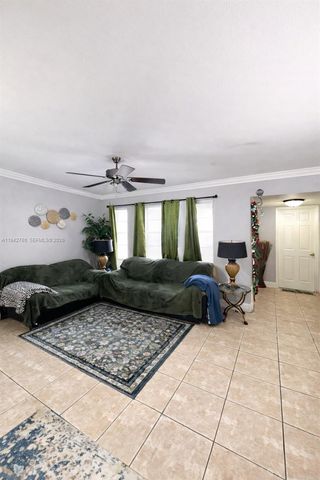 2450 NW 85th Avenue, Sunrise, FL 33322