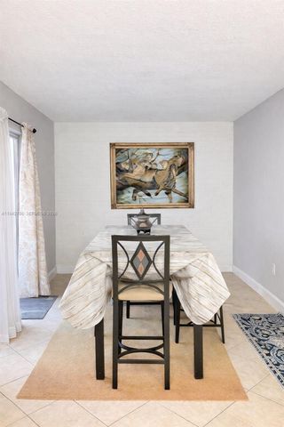2450 NW 85th Avenue, Sunrise, FL 33322