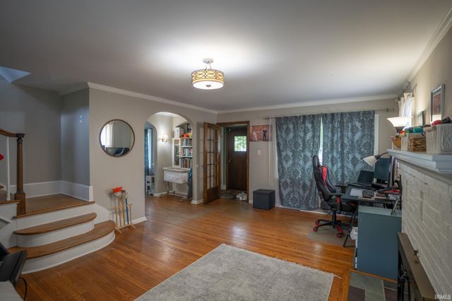 1336 E South Street, South Bend, IN 46615