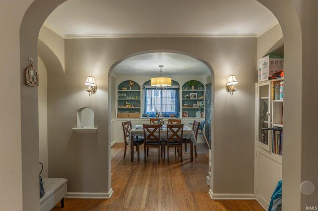 1336 E South Street, South Bend, IN 46615