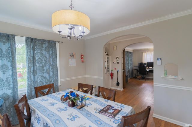 1336 E South Street, South Bend, IN 46615