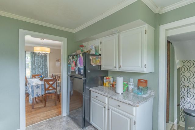1336 E South Street, South Bend, IN 46615