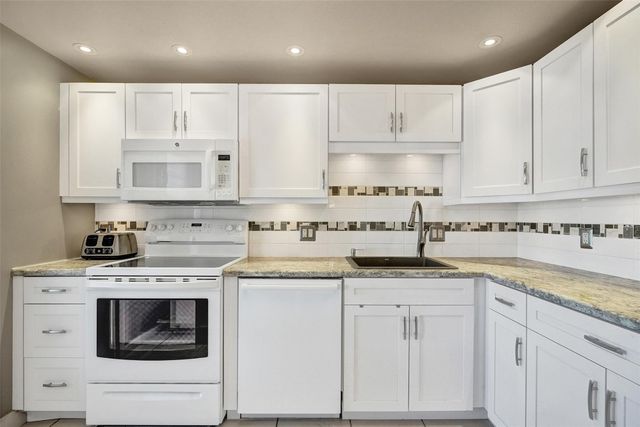 2681 S Course Drive 609, Pompano Beach, FL 33069