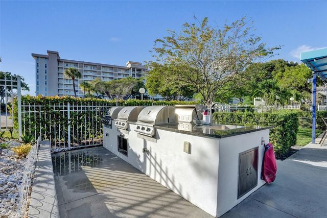 2681 S Course Drive 609, Pompano Beach, FL 33069