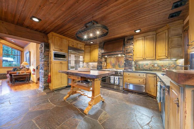 1768 Grouse Ridge Road, Truckee, CA 96161