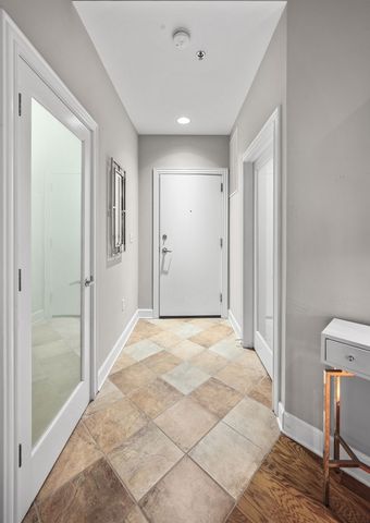 117 30th Ave N Apt 601, Nashville, TN 37203