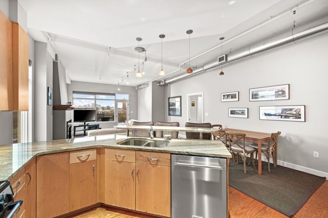 117 30th Ave N Apt 601, Nashville, TN 37203