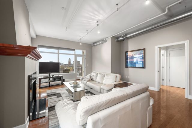 117 30th Ave N Apt 601, Nashville, TN 37203