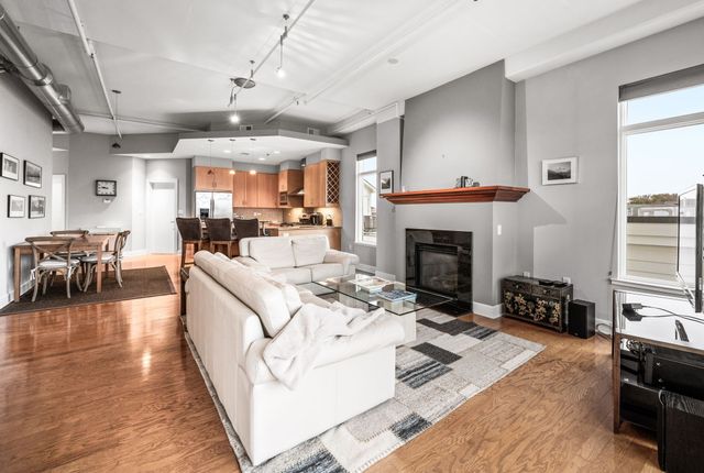 117 30th Ave N Apt 601, Nashville, TN 37203