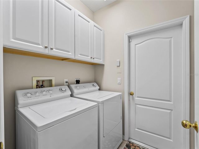 4827 WHISPERING OAKS DRIVE, North Port, FL 34287