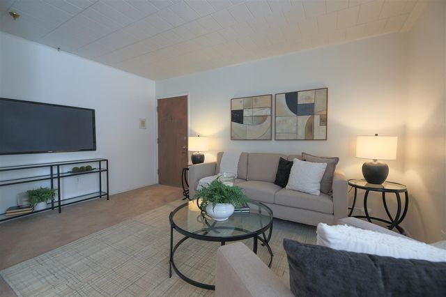 8300 E Jefferson Avenue 104, Detroit, MI 48209