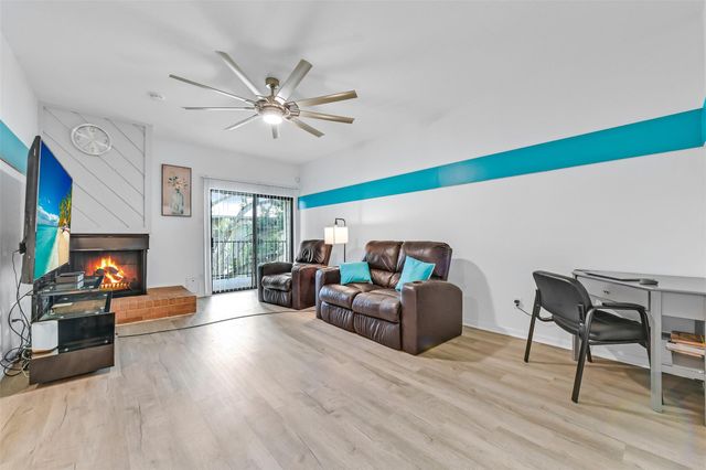 4001 Nasa Parkway 232, El Lago, TX 77586