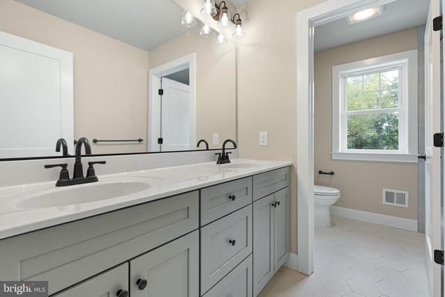 1935 GARDEN STATION RD, Avondale, PA 19311