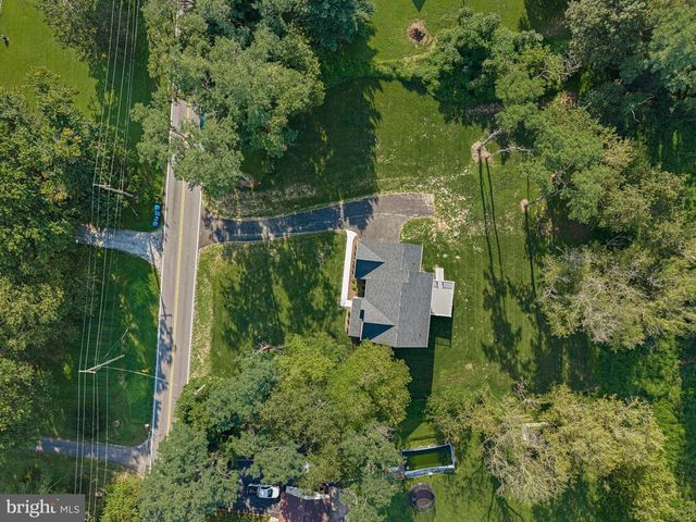1935 GARDEN STATION RD, Avondale, PA 19311