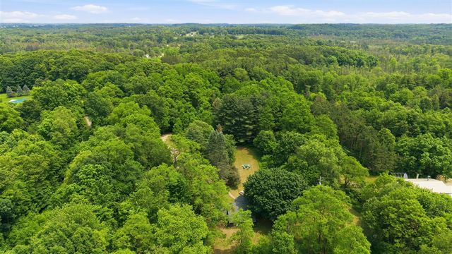 1497 W Dowling Road, Dowling, MI 49050