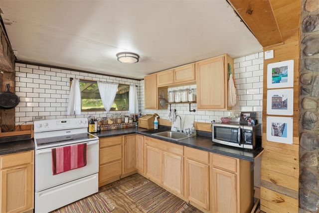1497 W Dowling Road, Dowling, MI 49050