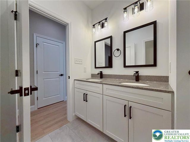 4119 Butternut Drive, Lehigh Twp, PA 18088