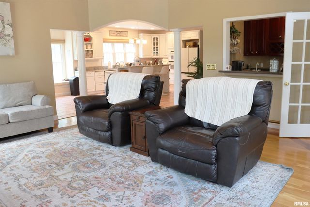 1112 W CEDAR HILLS Drive, Dunlap, IL 61525