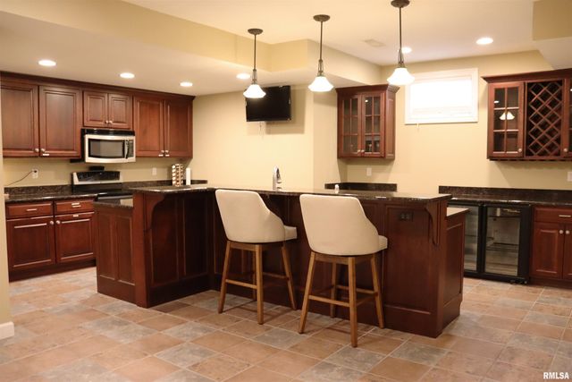 1112 W CEDAR HILLS Drive, Dunlap, IL 61525